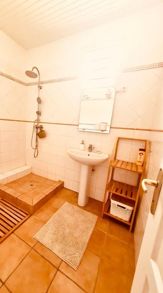 Villa Avec Vue T2 A T5 Duo De La Baie ル・ロベール エクステリア 写真